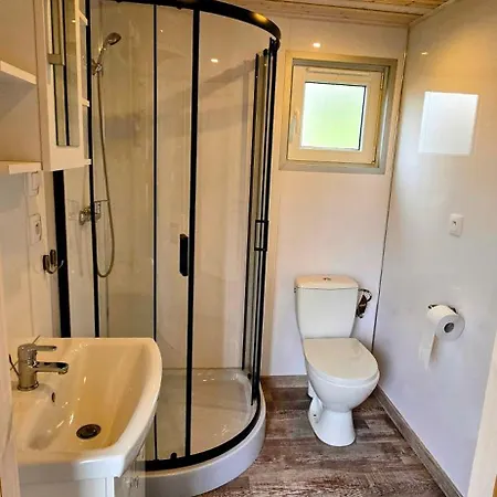 Holiday home Letniskowy Nad Jeziorem W Ow Bachus Do 4 Osob Chmielno