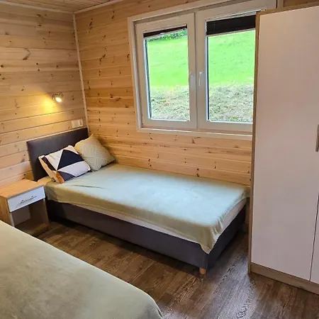 Letniskowy Nad Jeziorem W Ow Bachus Do 4 Osob Holiday home